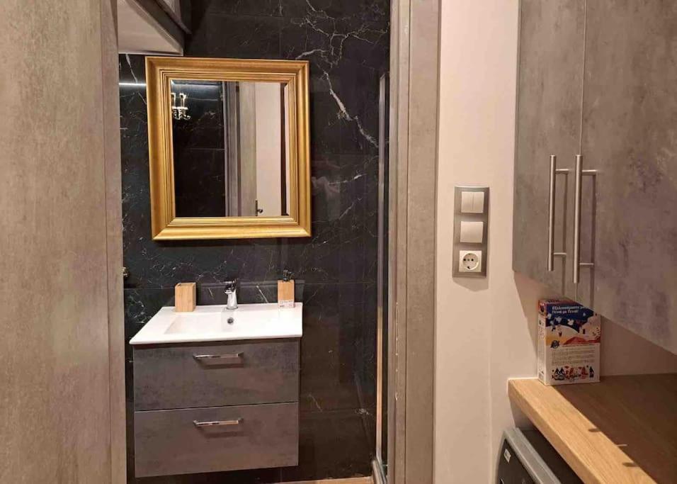 Royal Blue Grand Suite No 4 Piraeus Port 외부 사진